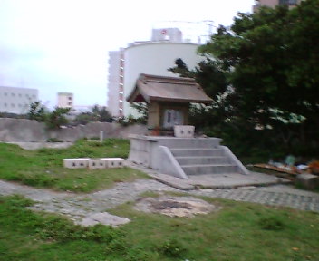 �y�q��